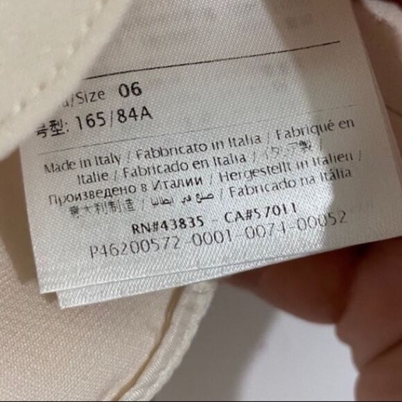 Valentino Silk Crepe High Waist Scalloped Trim Shorts SIZE 6 - Picture 7 of 8